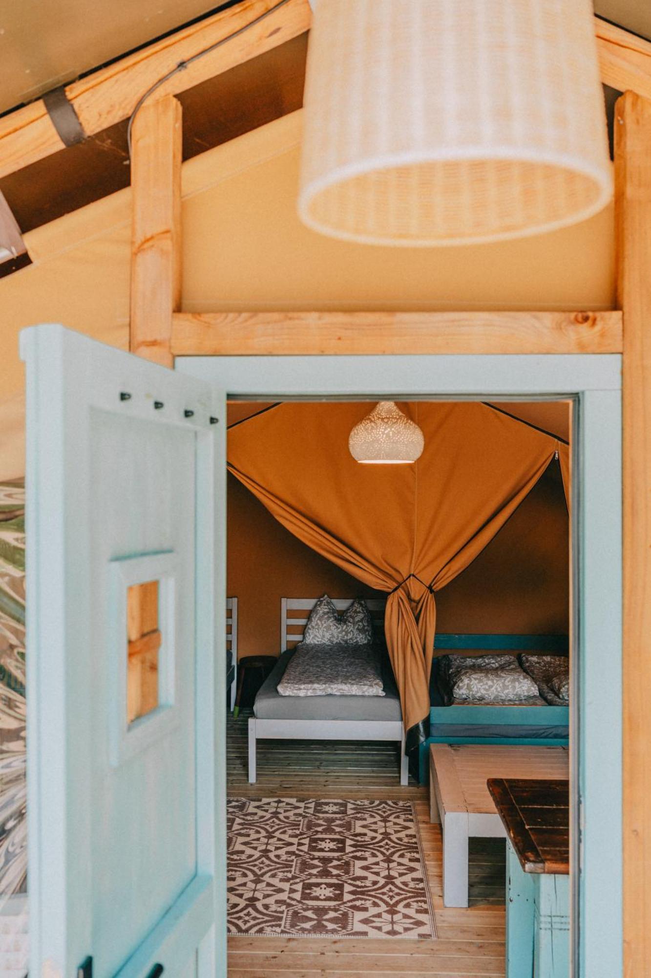 Готель Rendes Glamping Balatonrendes Екстер'єр фото
