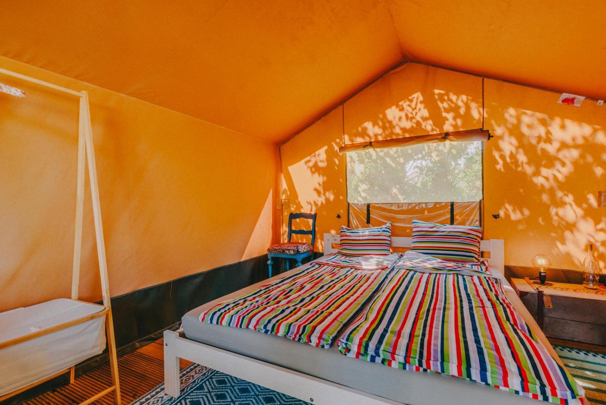 Готель Rendes Glamping Balatonrendes Екстер'єр фото